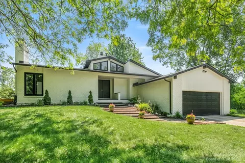 5100 Hellner Rd, Ann Arbor, MI 48105 photo 2