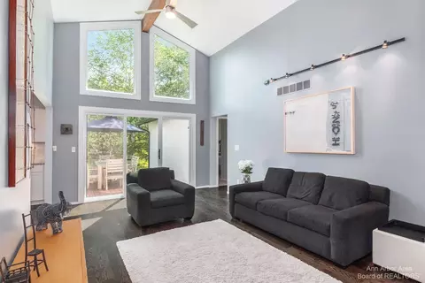 5100 Hellner Rd, Ann Arbor, MI 48105 photo 17