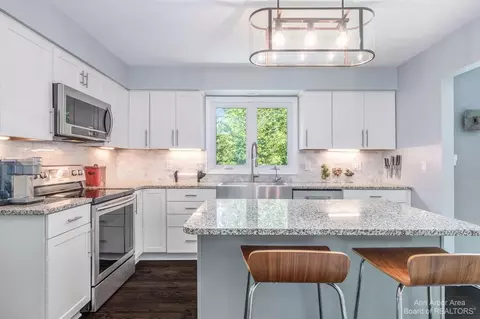 5100 Hellner Rd, Ann Arbor, MI 48105 photo 13
