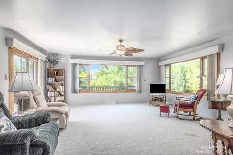 8319 Huron River Dr, Dexter, MI 48130 photo 5
