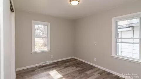 5976 S Custer Rd, Monroe, MI 48161 photo 9