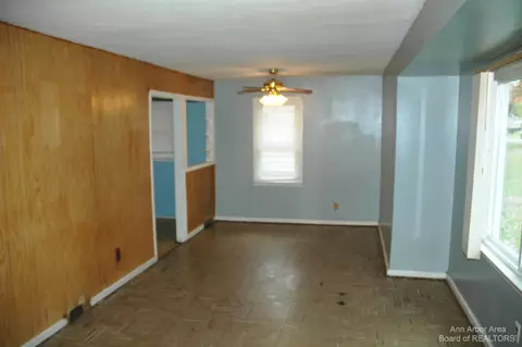 39125 Chase St, Romulus, MI 48174 photo 7