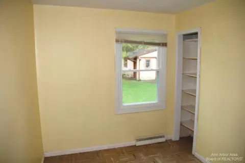 39125 Chase St, Romulus, MI 48174 photo 15