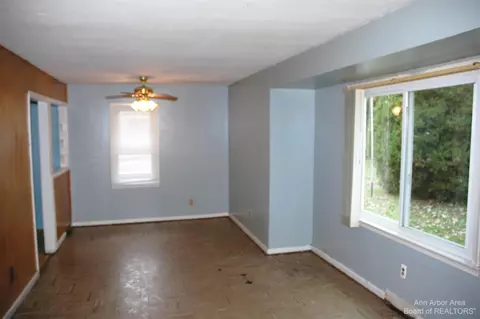 39125 Chase St, Romulus, MI 48174 photo 8