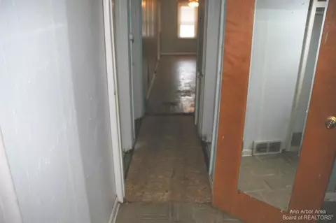 39125 Chase St, Romulus, MI 48174 photo 20