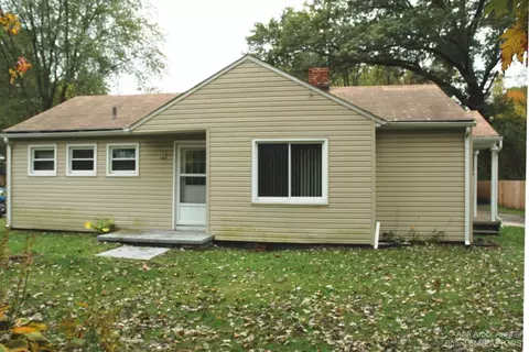 39125 Chase St, Romulus, MI 48174 photo 3