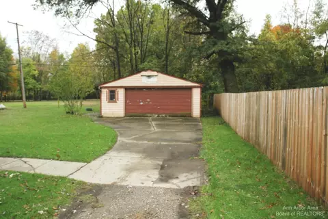 39125 Chase St, Romulus, MI 48174 photo 25
