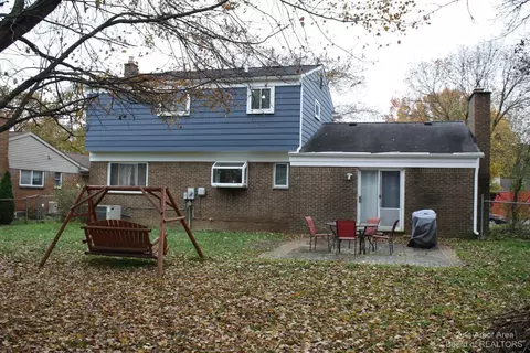 439 Springbrook Cres, Saline, MI 48176 photo 24