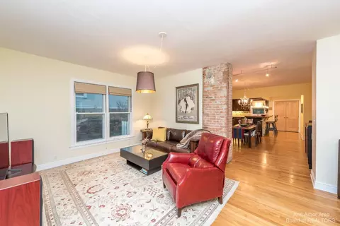 616 3rd St, Ann Arbor, MI 48103 photo 5