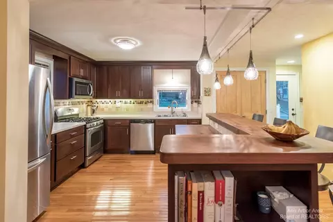 616 3rd St, Ann Arbor, MI 48103 photo 11