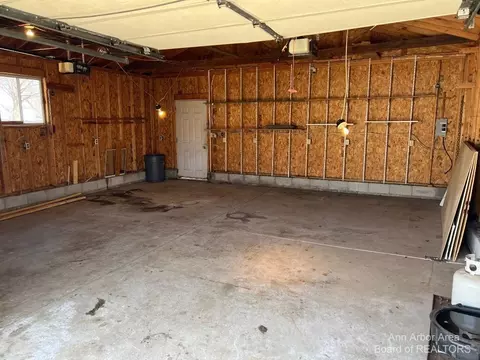 475 Arbor Ave, Monroe, MI 48162 photo 5