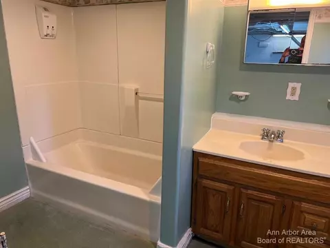 475 Arbor Ave, Monroe, MI 48162 photo 20