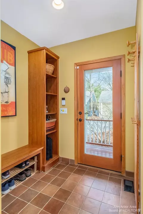 1611 Morton Ave, Ann Arbor, MI 48104 photo 31