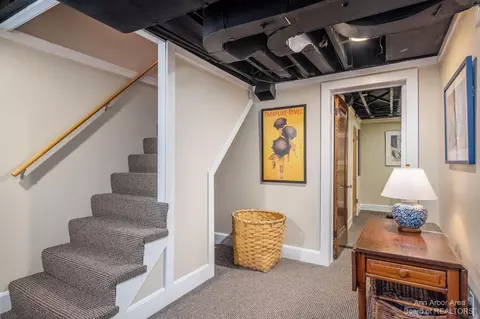 1611 Morton Ave, Ann Arbor, MI 48104 photo 54