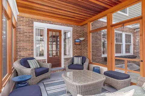 1611 Morton Ave, Ann Arbor, MI 48104 photo 17