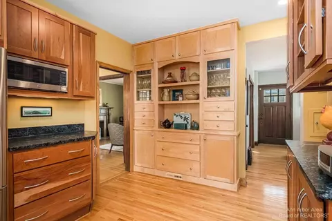 1611 Morton Ave, Ann Arbor, MI 48104 photo 29