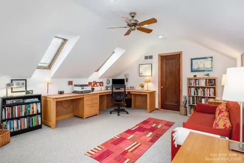 1611 Morton Ave, Ann Arbor, MI 48104 photo 48