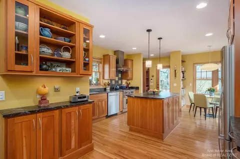 1611 Morton Ave, Ann Arbor, MI 48104 photo 19