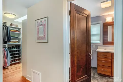 1611 Morton Ave, Ann Arbor, MI 48104 photo 37