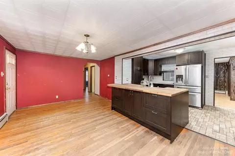 38633 Wade Rd, Romulus, MI 48174 photo 4