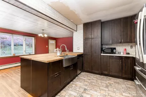 38633 Wade Rd, Romulus, MI 48174 photo 5