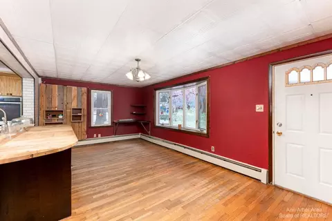 38633 Wade Rd, Romulus, MI 48174 photo 2
