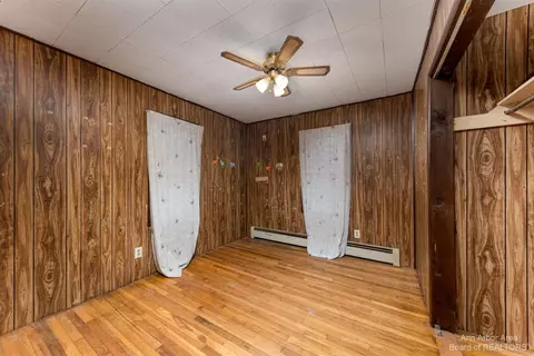 38633 Wade Rd, Romulus, MI 48174 photo 9