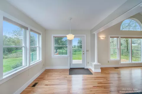 6059 Marshall Rd, Dexter, MI 48130 photo 10