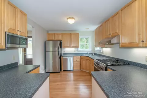 6059 Marshall Rd, Dexter, MI 48130 photo 11