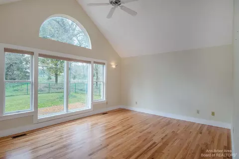 6059 Marshall Rd, Dexter, MI 48130 photo 5