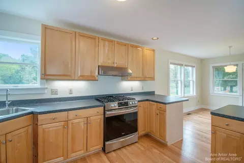6059 Marshall Rd, Dexter, MI 48130 photo 12