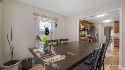 6240 S State St, Saline, MI 48176 photo 11