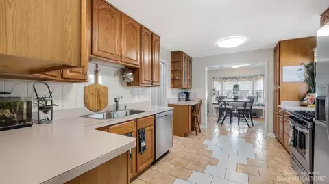 6240 S State St, Saline, MI 48176 photo 7