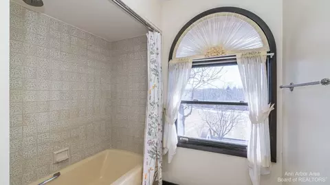 5708 Textile Rd, Saline, MI 48176 photo 72