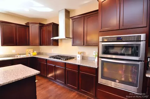 1624 Boyd St, Troy, MI 48083 photo 33