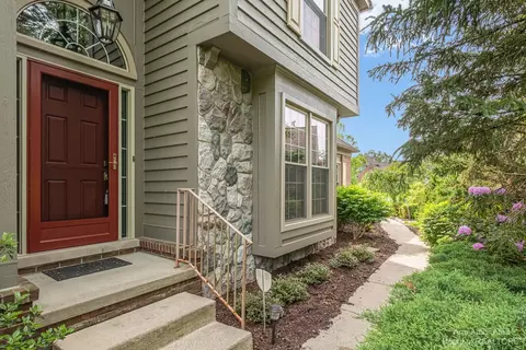 1908 Boulder Dr, Ann Arbor, MI 48104 photo 5