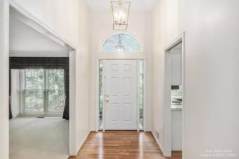1908 Boulder Dr, Ann Arbor, MI 48104 photo 7