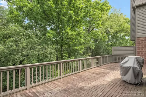 1908 Boulder Dr, Ann Arbor, MI 48104 photo 43