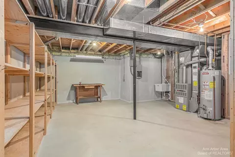 1908 Boulder Dr, Ann Arbor, MI 48104 photo 39