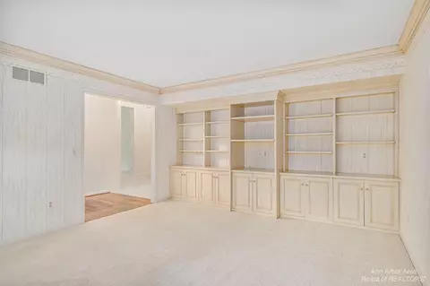 1908 Boulder Dr, Ann Arbor, MI 48104 photo 9