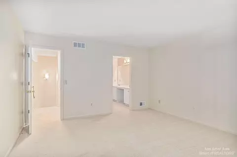 1908 Boulder Dr, Ann Arbor, MI 48104 photo 29