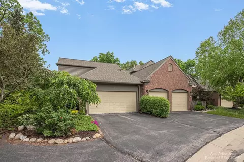 1908 Boulder Dr, Ann Arbor, MI 48104 photo 1