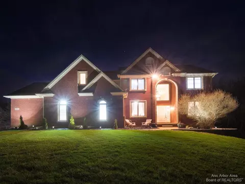 824 Pinecrest, Dexter, MI 48130 photo 3