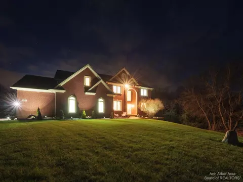 824 Pinecrest, Dexter, MI 48130 photo 4