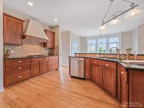 824 Pinecrest, Dexter, MI 48130 photo 11
