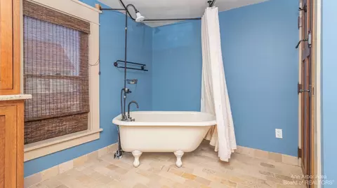 99 N Maple Rd, Saline, MI 48176 photo 40