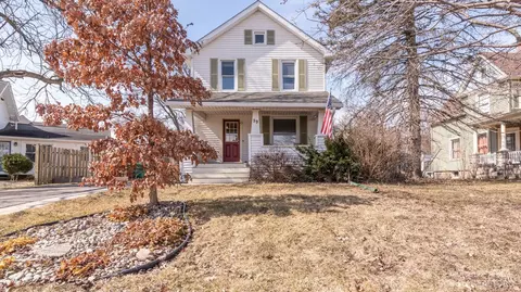 99 N Maple Rd, Saline, MI 48176 photo 2