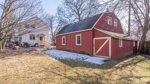 99 N Maple Rd, Saline, MI 48176 photo 8