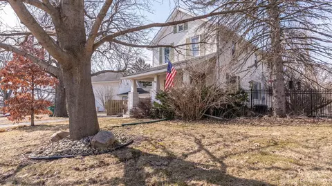 99 N Maple Rd, Saline, MI 48176 photo 3