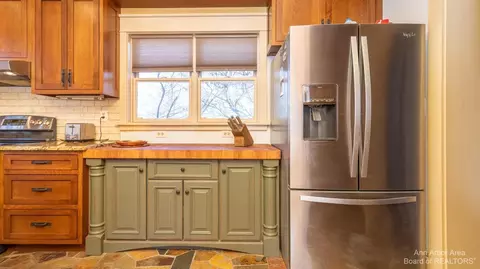 99 N Maple Rd, Saline, MI 48176 photo 23